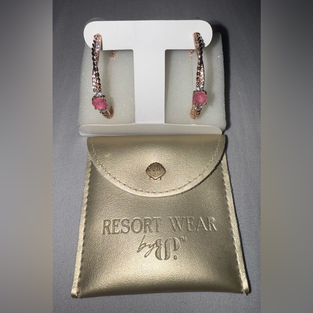 Bomb Party Resort Wear earrings - Picture 1 of 5